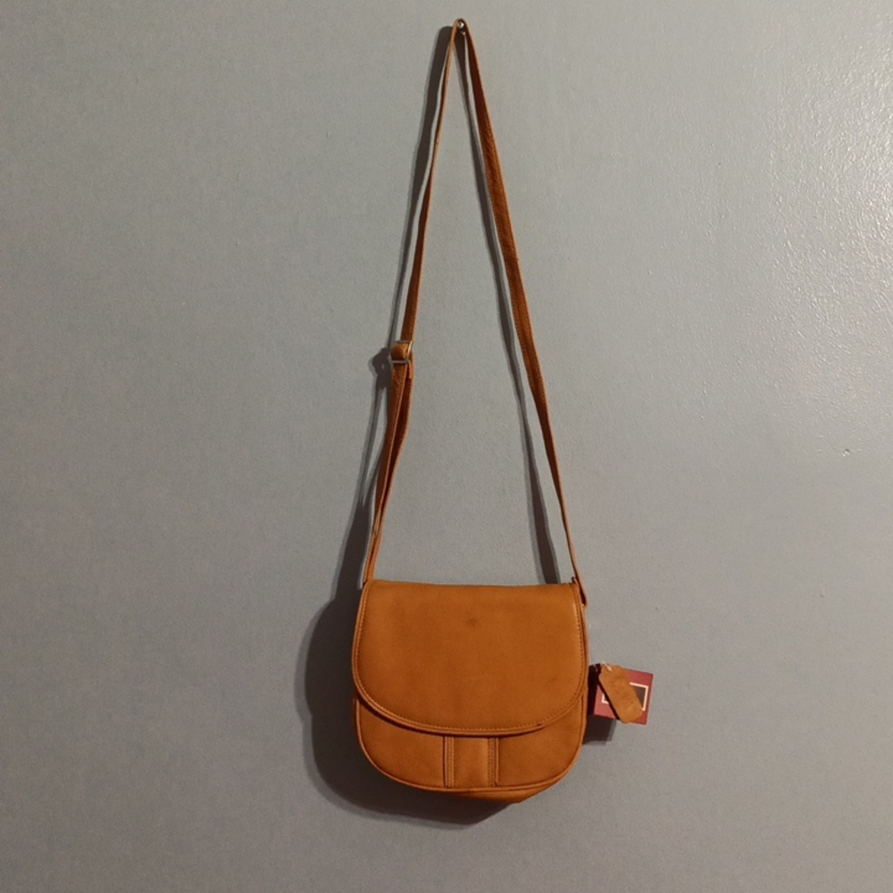Bacci tan genuine soft leather crossbody shoulder bag